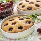 Clafoutis aux cerises, amandes et lait d’amandes